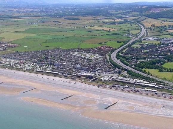 Modern 2 Bedroom Static Caravan - Lyons Kingsley Holiday Park - Pensarn, Abergele - Pet Friendly Eksteriør bilde